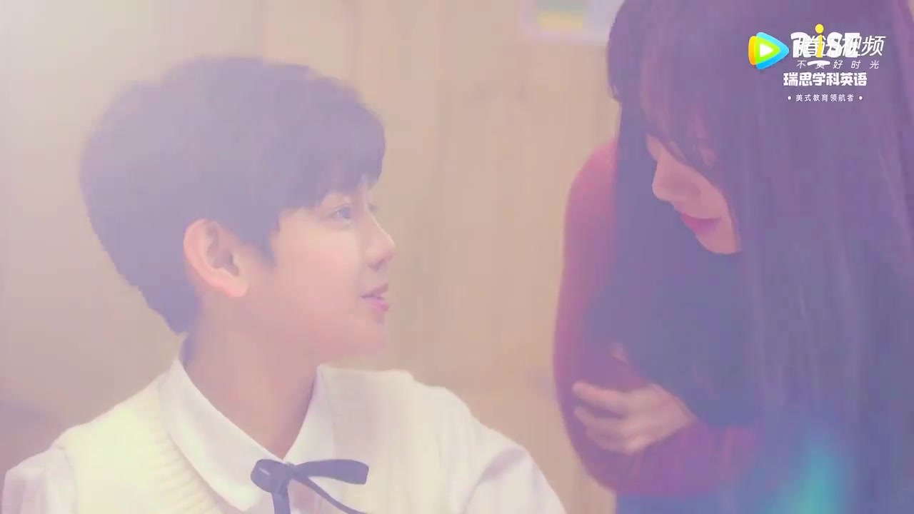 beat365官网中文_全民齐唱《我爱你中国》剧组走进油菜花海……(图2) beat365官网中文_全民齐唱《我爱你中国》剧组走进油菜花海……(图2)